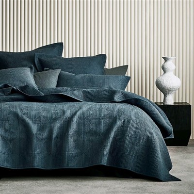 Scagadh leapacha cadáis bróidnithe